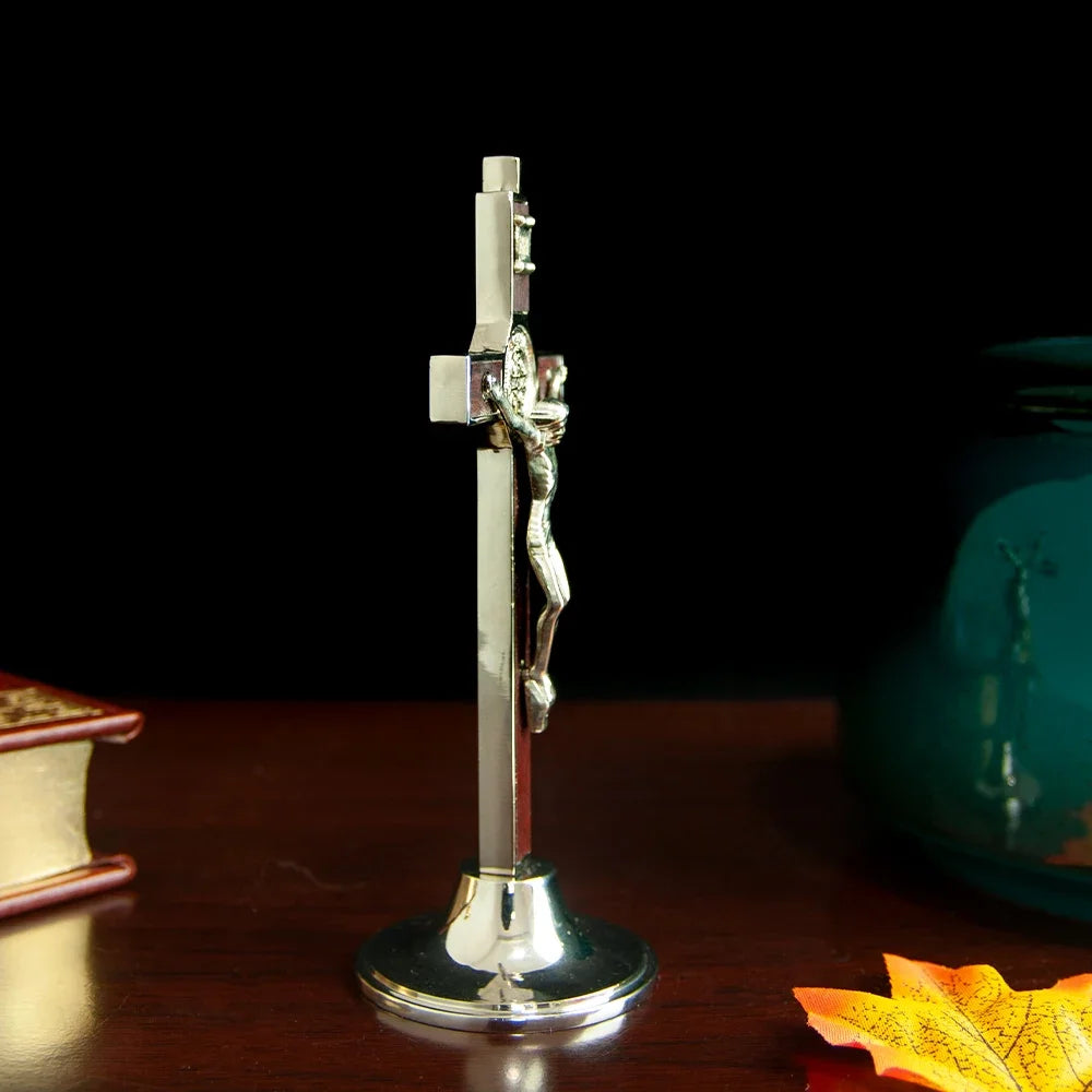 Statue Jésus crucifié