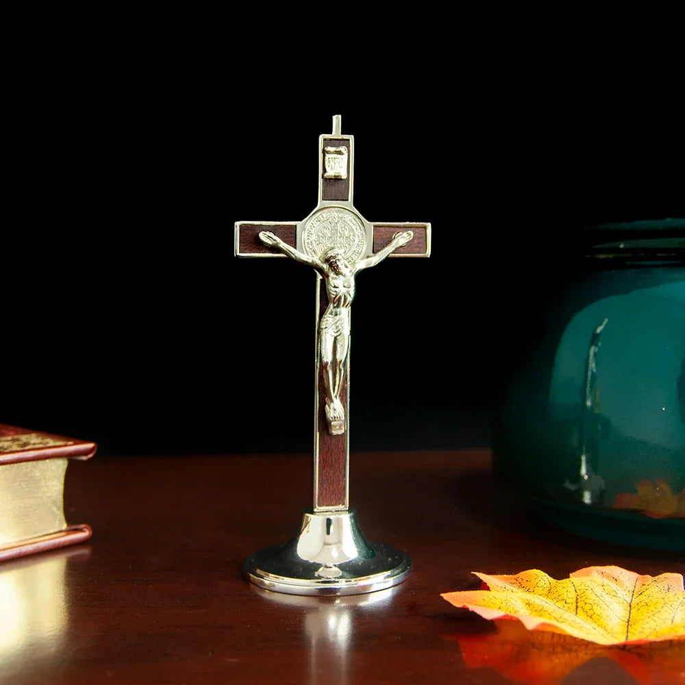 Statue Jésus crucifié