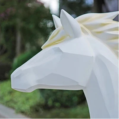 Statue de jardin cheval
