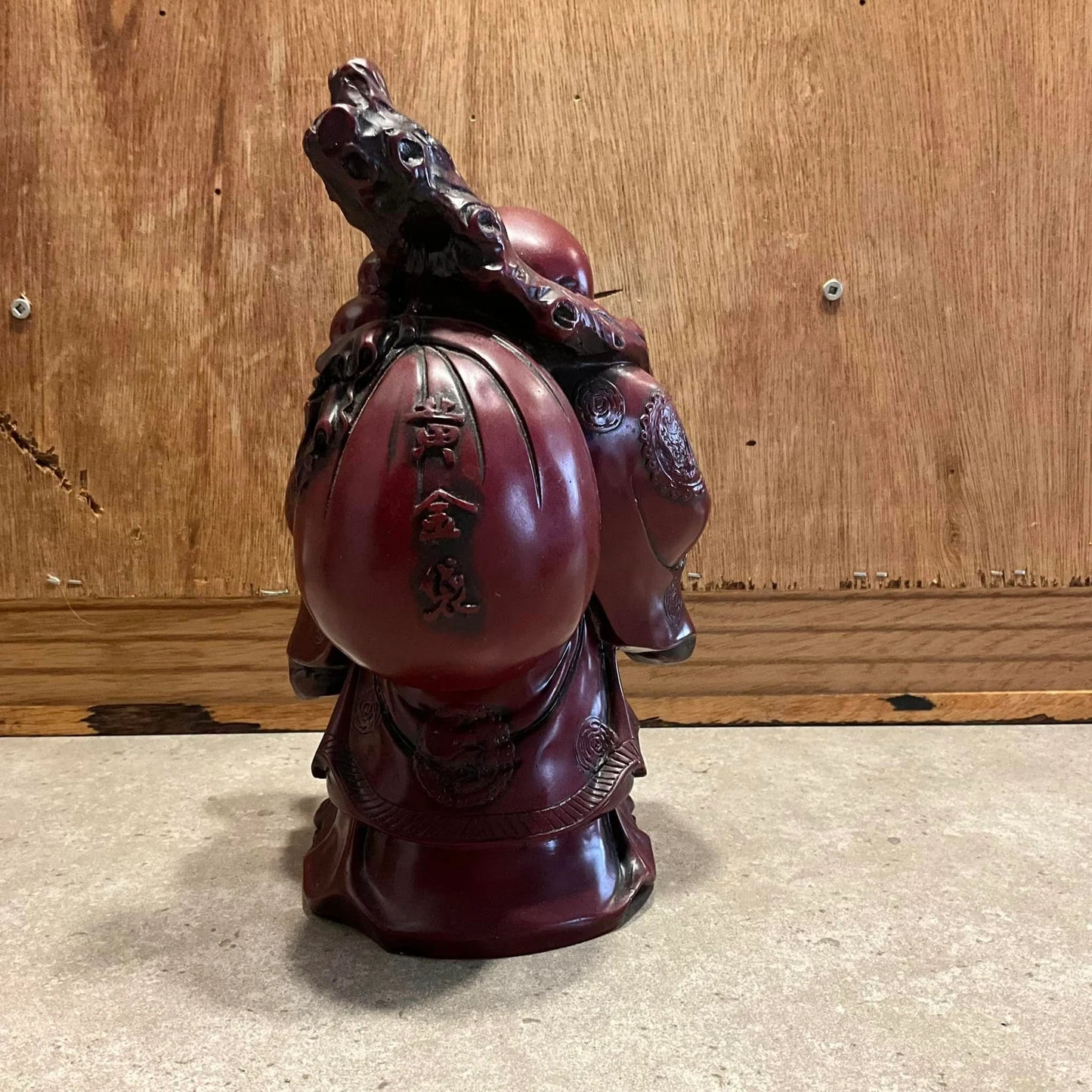 Statue Bouddha rouge