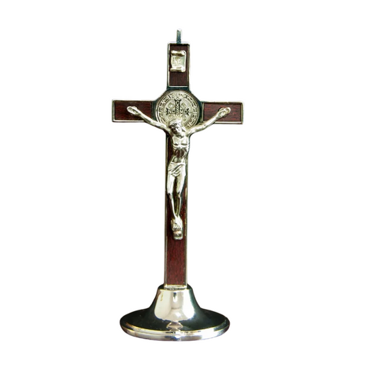 Statue Jésus crucifié