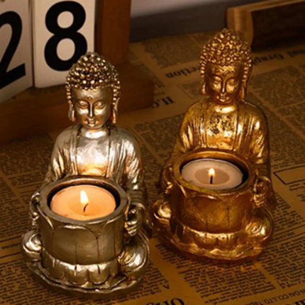 Statue Bouddha avec bougie