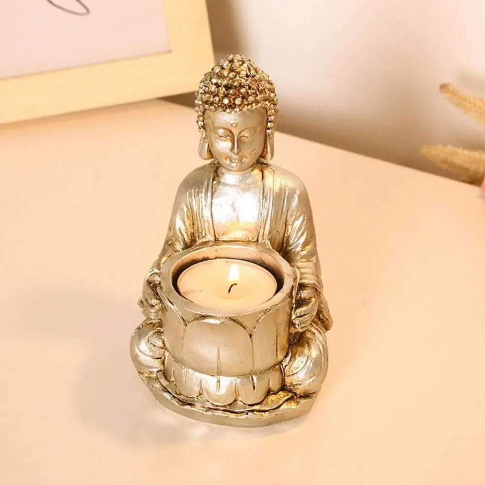 Statue Bouddha avec bougie