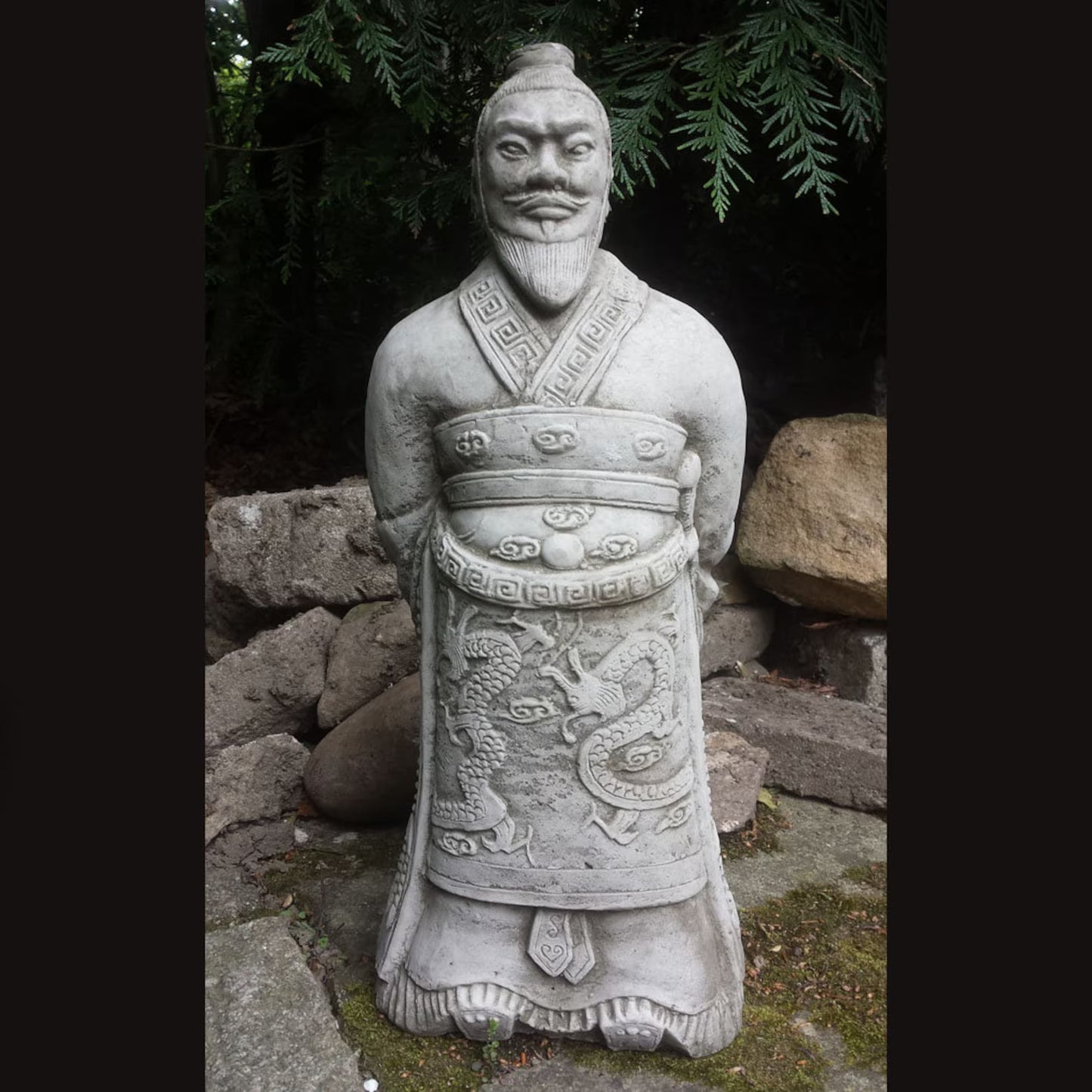 Statue de guerrier chinois jardin
